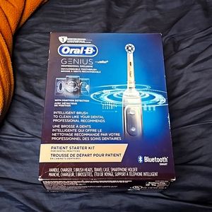 Oral B electric toothbrush